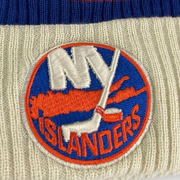 Fanatics New York Islanders NHL Vintage Hockey Pom Pom Cuff Knit Beanie Hat OS - Picture 3 of 5